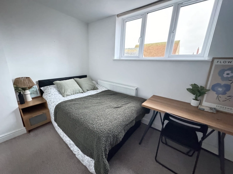 SPARE ENSUITE ROOMS- Monson Street - Bills Inclusive - Thumbnail 7